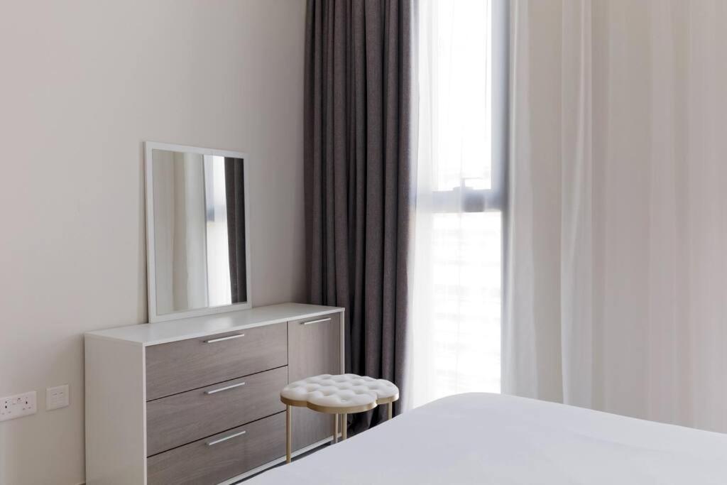 Sahab - Solo 1Br Apt In Al Jada Sharjah Ngoại thất bức ảnh